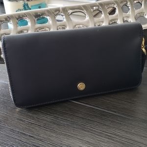 Lauren Ralph Lauren Womens Genuine Leather Wallet